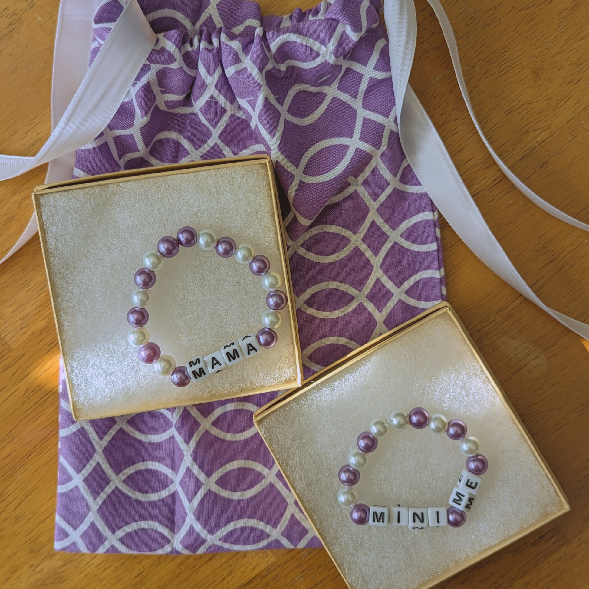 Handmade Bracelet Gift Set for Mom and Daughter