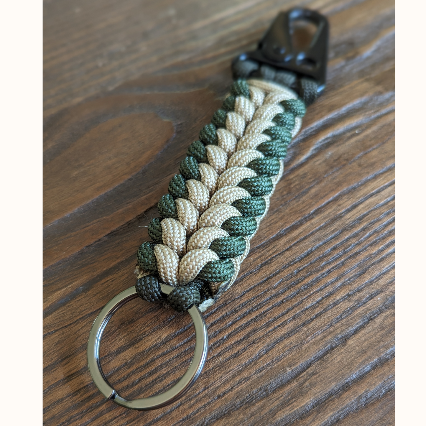 Hunter Green Two-Tone Paracord Keychain